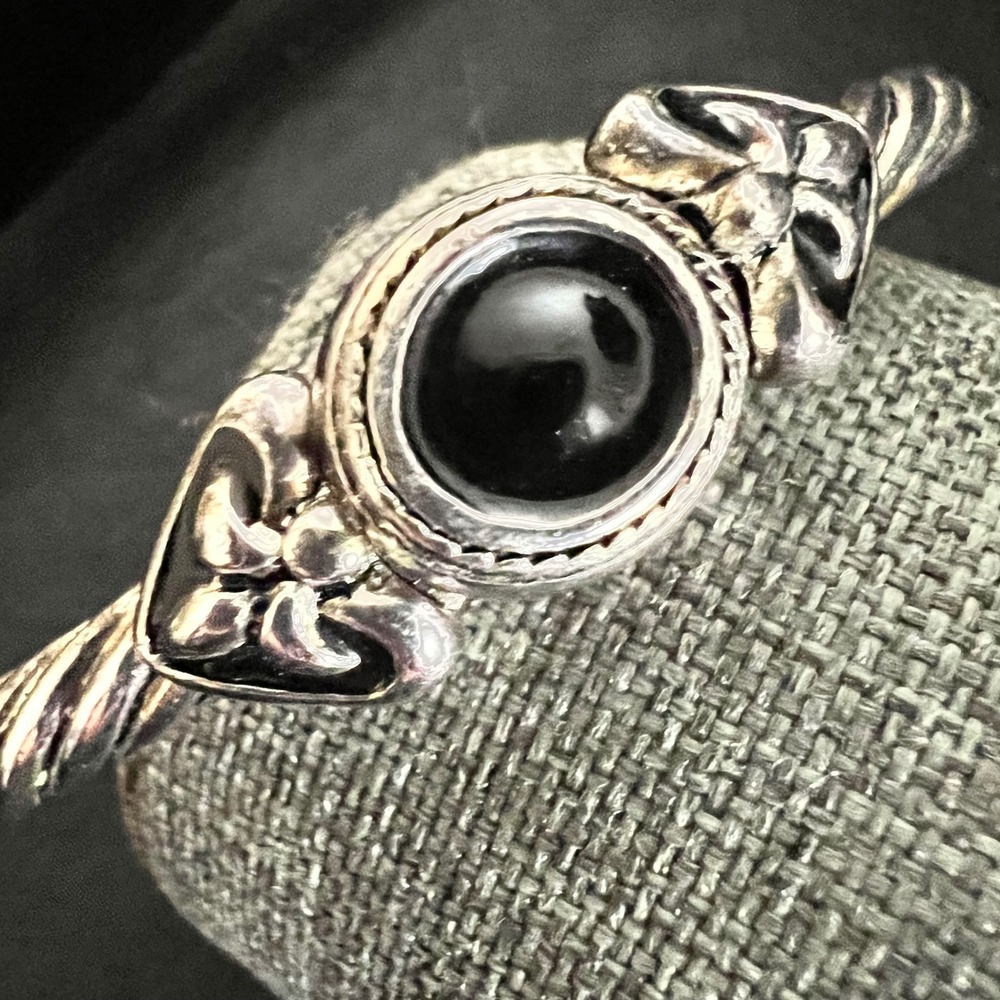 Silver Tone Twisted Cable Bangle Bracelet Black Bead Size 6.75 Whimsigoth